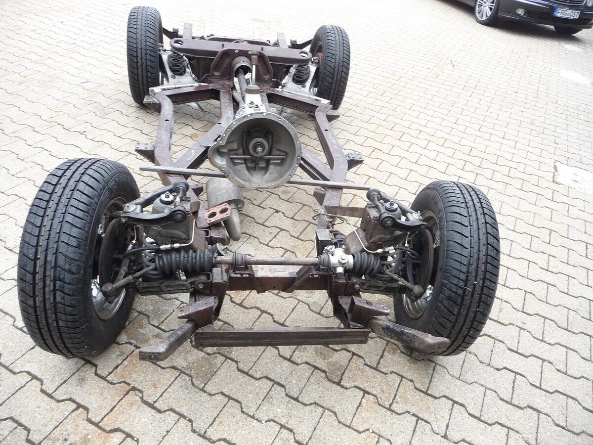 Ungeschweißtes Chassis auf Rohrrahmen