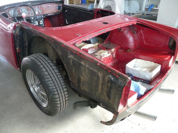 triumph-tr4a-vollrestauration0796B0996B-F244-1C53-50DF-3DE5B6B831AD.jpg