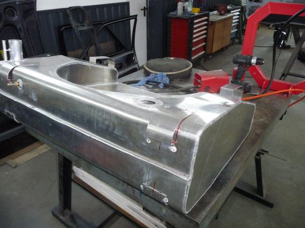 iso-revolta-restauration40039EA1DA-5AA1-E396-4C76-7EE881B5CBEB.jpg
